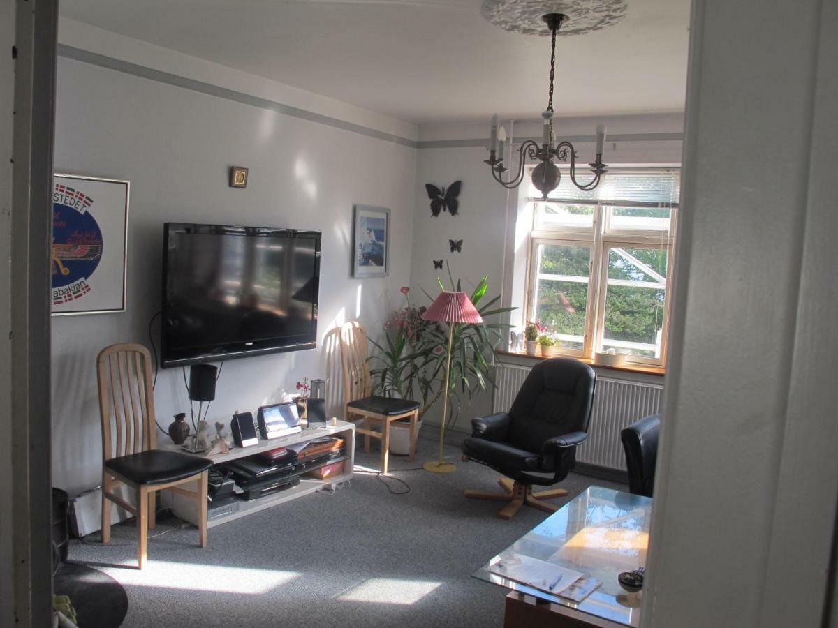 Guesthouse Sharon ออร์ฮูช ภายนอก รูปภาพ
