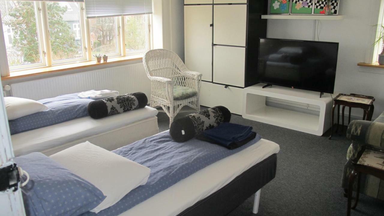 Guesthouse Sharon ออร์ฮูช ภายนอก รูปภาพ